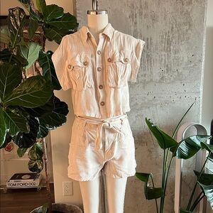 JLUXLABEL Cream Short-Sleeve Short Set